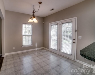6434 Gatesville Lane - Photo Thumbnail 7