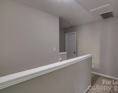6434 Gatesville Lane - Photo Thumbnail 23