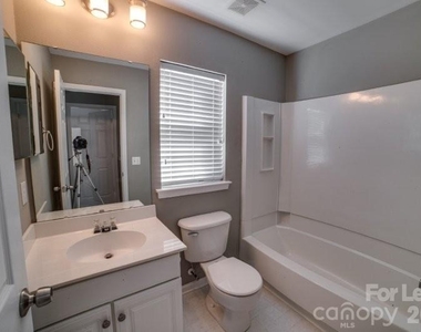 6434 Gatesville Lane - Photo Thumbnail 25