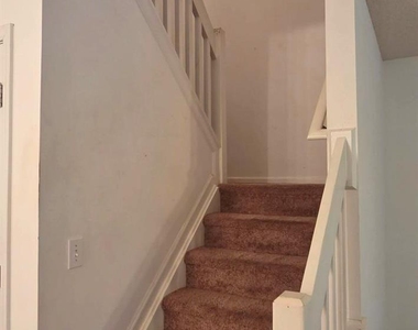 9134 Charminster Court - Photo Thumbnail 6