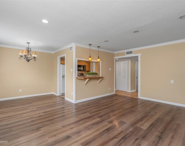 3730 Fairfield Avenue - Photo Thumbnail 3