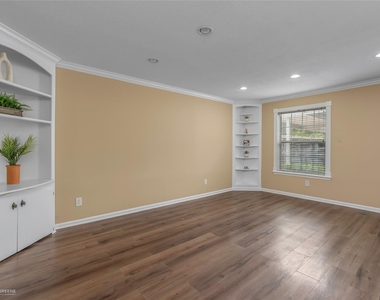 3730 Fairfield Avenue - Photo Thumbnail 1