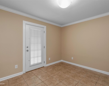 3730 Fairfield Avenue - Photo Thumbnail 13