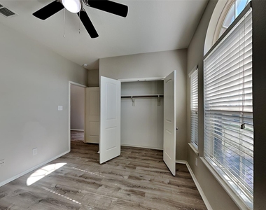 14305 Artisan Drive - Photo Thumbnail 11
