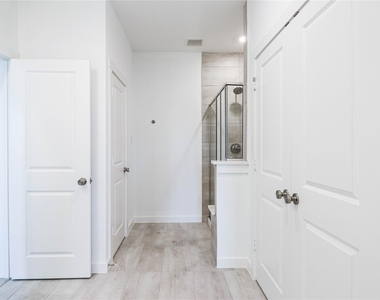 7345 Ventura Lane - Photo Thumbnail 9
