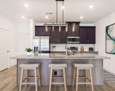 7345 Ventura Lane - Photo Thumbnail 1