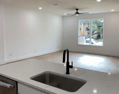 9471 Timberleaf Drive - Photo Thumbnail 9