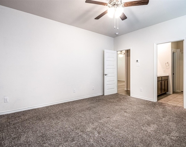 2721 Franklin Drive - Photo Thumbnail 10