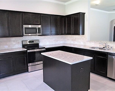 159 Blair Drive - Photo Thumbnail 8