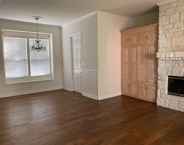 17906 Old Preston Court - Photo Thumbnail 9