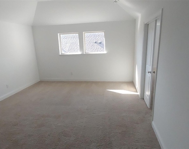 1905 Pecos Drive - Photo Thumbnail 23