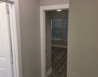 1103 E 12th Avenue - Photo Thumbnail 12