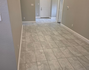 1103 E 12th Avenue - Photo Thumbnail 7