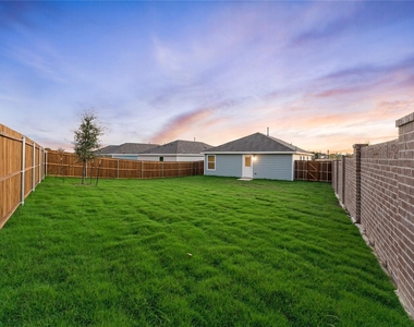 7512 Woodpecker Drive - Photo Thumbnail 2