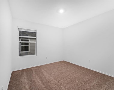 7512 Woodpecker Drive - Photo Thumbnail 6
