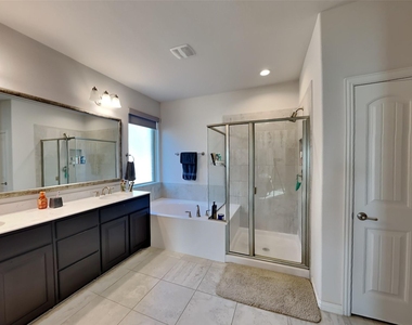 228 Open Sky Drive - Photo Thumbnail 7