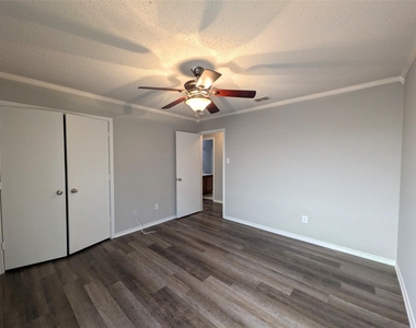 1736 Carolina Ridge Way - Photo Thumbnail 23