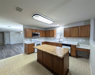 1736 Carolina Ridge Way - Photo Thumbnail 10