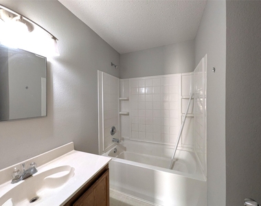1736 Carolina Ridge Way - Photo Thumbnail 24