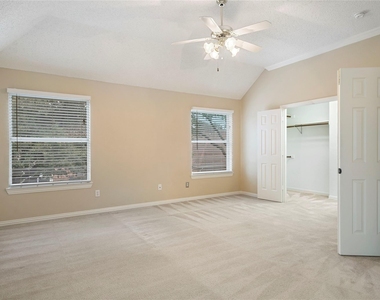 3777 Meadowcreek Circle - Photo Thumbnail 12