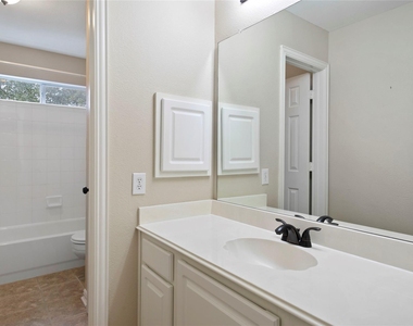 3777 Meadowcreek Circle - Photo Thumbnail 18