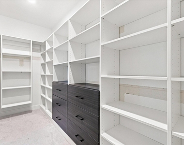 1104 Stallion Lane - Photo Thumbnail 25