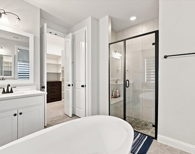 1104 Stallion Lane - Photo Thumbnail 19