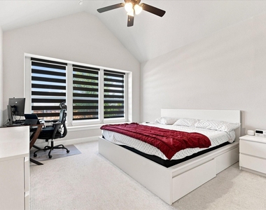 1104 Stallion Lane - Photo Thumbnail 17