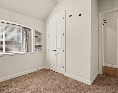 2412 Lynbridge Drive - Photo Thumbnail 28