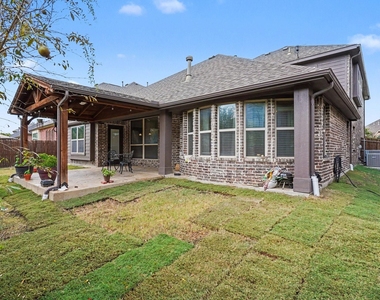2412 Lynbridge Drive - Photo Thumbnail 34