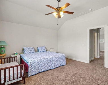2412 Lynbridge Drive - Photo Thumbnail 23