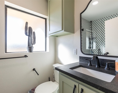 5400 Ridgeline Drive - Photo Thumbnail 35