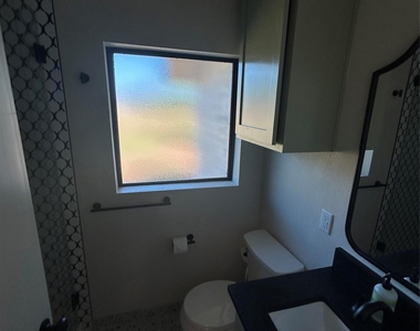 5400 Ridgeline Drive - Photo Thumbnail 12