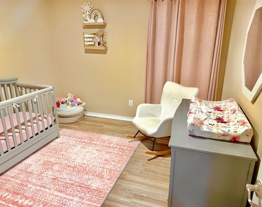 1068 Meadow Scape Drive - Photo Thumbnail 12
