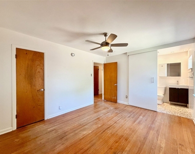 2223 Forest Oaks Drive - Photo Thumbnail 16
