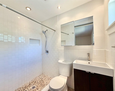 2223 Forest Oaks Drive - Photo Thumbnail 17
