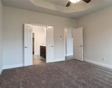 4004 Knollbrook Lane - Photo Thumbnail 14