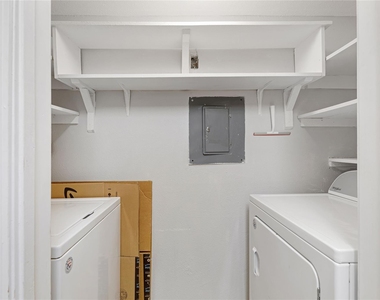 18333 Roehampton Drive - Photo Thumbnail 9