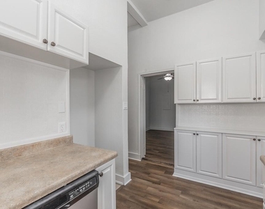 505 N Lamar Street - Photo Thumbnail 12