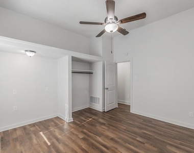 505 N Lamar Street - Photo Thumbnail 22