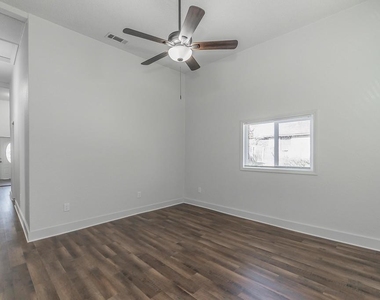 505 N Lamar Street - Photo Thumbnail 6