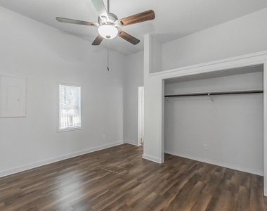 505 N Lamar Street - Photo Thumbnail 18