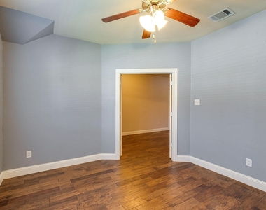 3801 Tunstall Drive - Photo Thumbnail 6