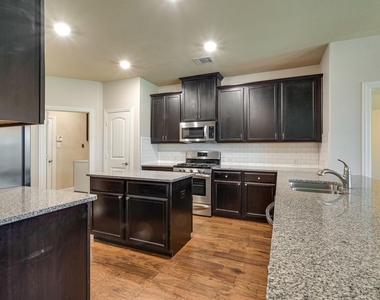 3801 Tunstall Drive - Photo Thumbnail 16