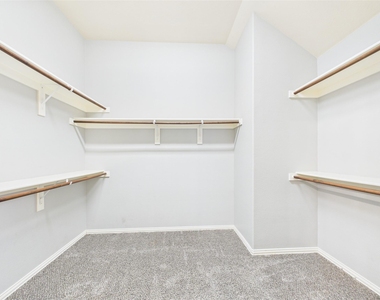 4104 Volk Court - Photo Thumbnail 21