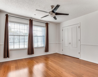 1021 Auburn Drive - Photo Thumbnail 16