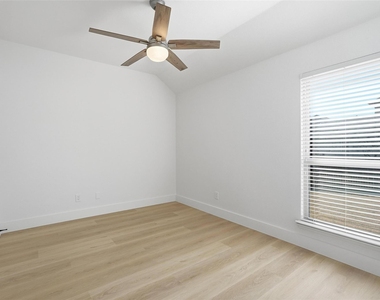 1295 White Water Lane - Photo Thumbnail 28