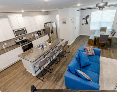 1270 Alamo Drive - Photo Thumbnail 17