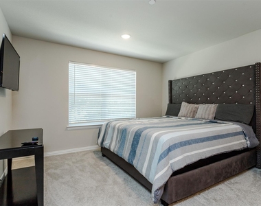 1270 Alamo Drive - Photo Thumbnail 26