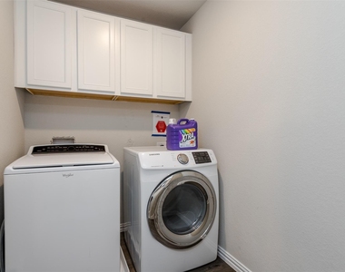 1270 Alamo Drive - Photo Thumbnail 22